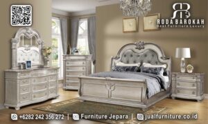 Flash Sale Kamar Tidur Klasik Modern Mudah Dibersihkan FS-775, hadir dengan rangka kayu jati finishing duco silver dan busa tebal untuk kenyamanan maksimal.