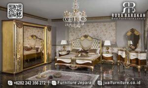 Harga Spesial Set Kamar Mewah Jati menghadirkan rangka kayu jati dengan finishing gold plating dan detail jahitan emas, sempurna untuk gaya klasik modern.