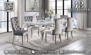 Pilihan Terbaik Meja Makan Mewah Modern Bisa Custom FS-778, terbuat dari kayu jati dengan kaki metal chrome dan kaca tempered, sempurna untuk nuansa elegan dan modern.
