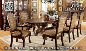 Rekomendasi Spesial Meja Makan Mewah Natural dengan material kayu jati dan kaki ukiran motif flora, hadirkan nuansa elegan untuk ruang makan Anda.