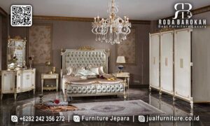 Segera Habis Tempat Tidur Mewah dengan kayu jati finishing duco, lampu hias, dan ukiran elegan yang cocok untuk dekorasi klasik modern Anda.