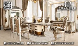 Best Seller Set Meja Makan Mewah dengan rangka Kayu Jati, pahat ukiran cantik, dan kain bludru gold, sempurna untuk ruang makan elegan Anda.