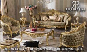 Lagi Viral Kursi Sofa Klasik Mewah Warna Elegan FS-844 dari kayu jati dengan finishing emas dan pelapis velvet siap mempercantik ruang tamu Anda dengan nuansa mewah.