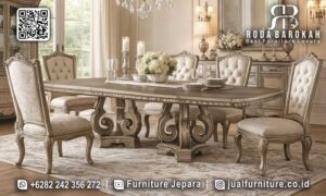 Pilihan Terbaik Meja Makan Mewah Desain Eksklusif FS-826, terbuat dari kayu jati dengan finishing lac, menawarkan elegansi klasik dan tahan lama untuk ruang makan utama Anda.