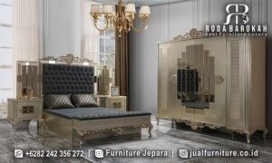 Promo Terbaik Tempat Tidur Gold Mewah dengan kayu jati dan finishing Gold Leaf, menghadirkan kemewahan klasik dan tempat penyimpanan praktis untuk desain interior Anda.