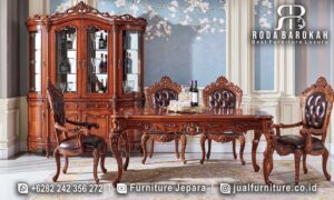 Stok Meja Makan Mewah Natural Paling Diminati FS-873 hadir dengan kayu jati dan kaki ukiran, memberikan nuansa elegan dan klasik untuk ruang makan Anda.