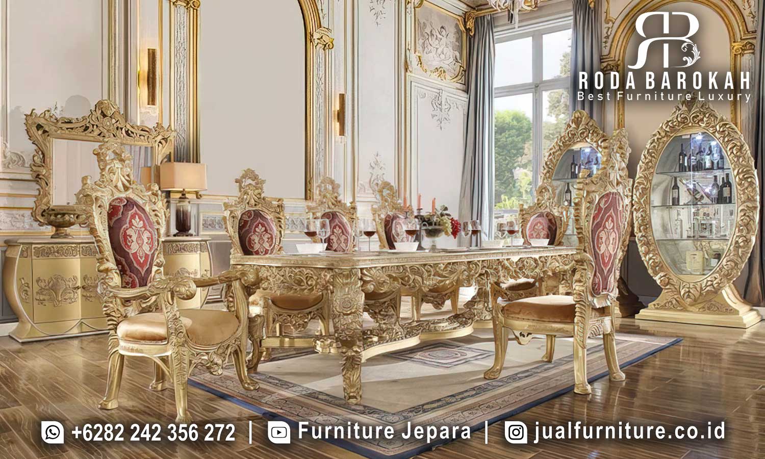 Meja Makan Mewah Terbaru dengan Rangka Kayu Jati dan Finishing Gold Leaf ini hadir dengan 6 kursi pahat ukiran yang elegan untuk suasana klasik yang memukau.