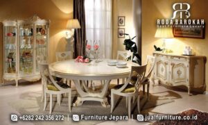 Meja Makan Bundar Mewah Viennese Produk Terjamin FS1100, terbuat dari kayu jati dengan finishing dupe paint, elegan dan mudah dibersihkan, sempurna untuk dekorasi klasik Eropa.