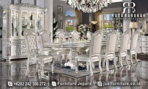 Model Meja Makan Mewah Klasik Siena Ornamen Elegan FS1039 hadir dengan kayu jati dan finishing lacquer putih gold, sempurna untuk suasana makan yang elegan dan mewah.