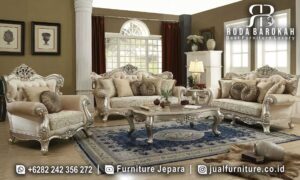 Model Sofa Ruang Tamu Mewah Napoleon Sentuhan Klasik FS1077 hadir dengan rangka kayu jati dan finishing perak, memberikan nuansa elegan dan keanggunan pada ruang tamu Anda.