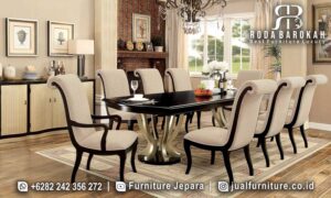 Set Meja Makan Mewah Portofino Pengerjaan Presisi FS1026 hadir dengan kayu jati dan kaki meja unik, sempurna untuk menambah elegan ruang makan Anda.