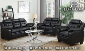 Sofa Tamu Mewah Kulit Modena Relief Detail FS-969, dengan busa density dan jahitan rapi, sempurna untuk relaksasi di ruang tamu bergaya Scandinavian.