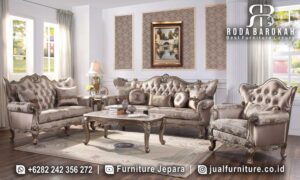 Sofa Tamu Mewah Terbaru Napoleon Stabil Kokoh FS1056, terbuat dari kayu jati dengan finishing gold coating dan busa tebal, sempurna untuk ruang tamu elegan Anda.