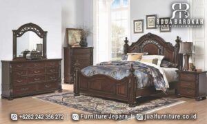 Jual Tempat Tidur Natural dengan material kayu jati dan ukiran halus, menambah nuansa elegan dan klasik di kamar tidur Anda.