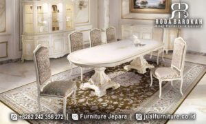 Meja Makan Modern Mewah Bruges Bernuansa Klasik FS1123 terbuat dari kayu jati dan kaki meja ukiran, sempurna untuk menambah nuansa elegan di ruang makan Anda.