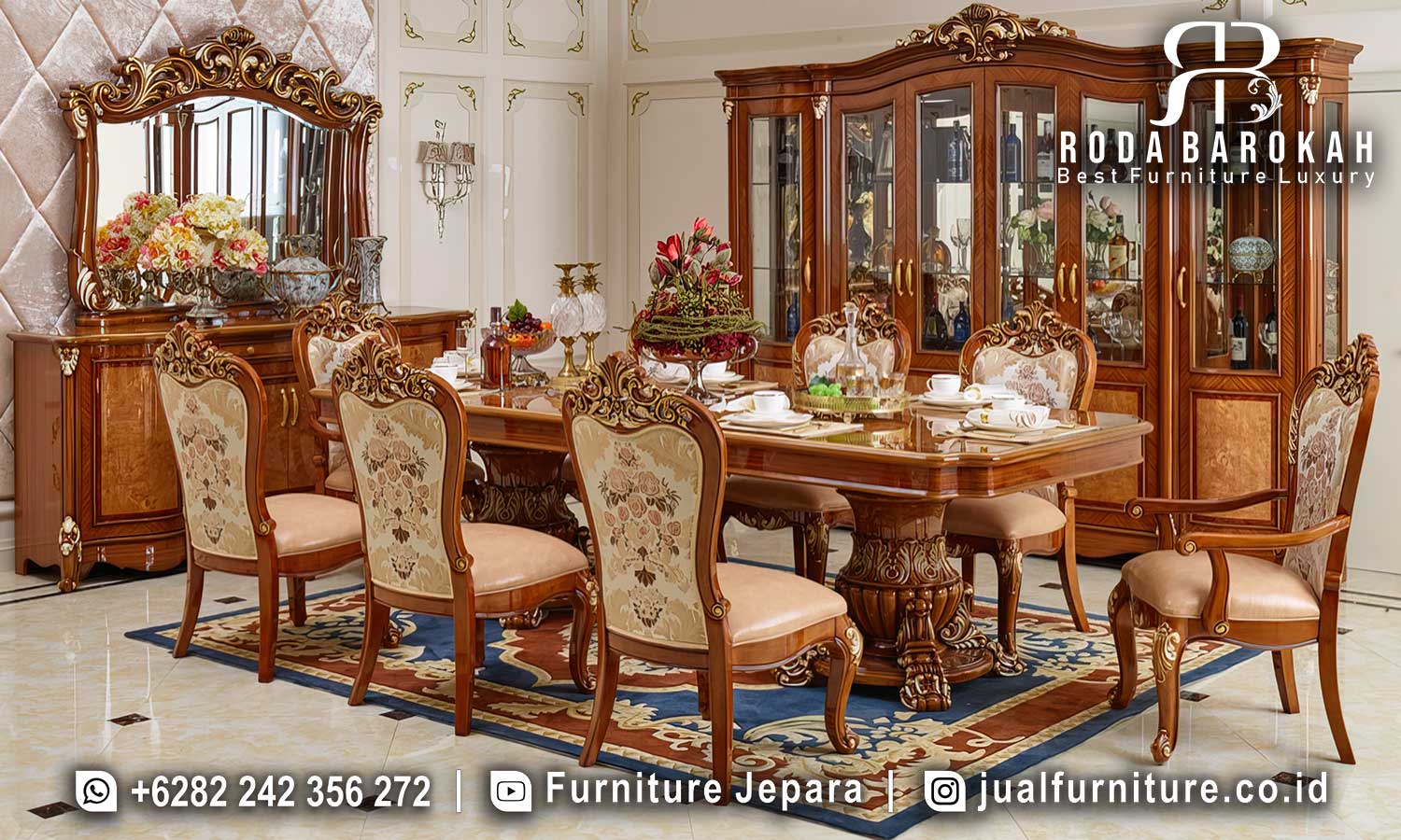 Set Furnituure Mewah Meja Makan Victoria Tampilan Klasik FS1207 terbuat dari kayu jati dengan ornamen ukiran elegan, sempurna untuk keluarga Anda.