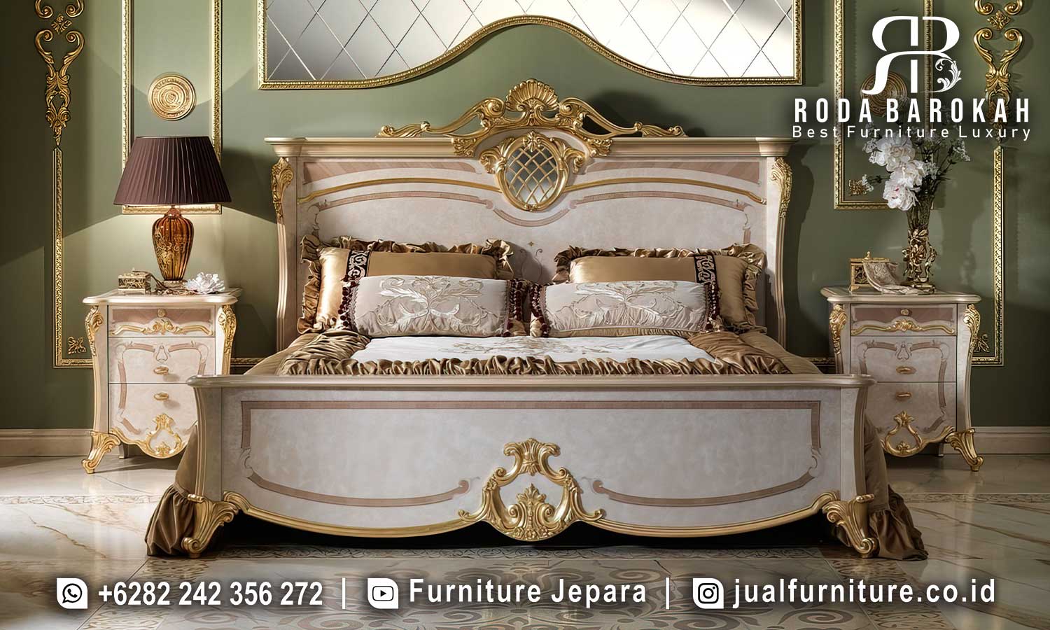 Set Kamar Tidur Mewah Jati dengan ukiran gold dan finishing elegan, menciptakan suasana klasik yang menawan untuk istirahat terbaik Anda.