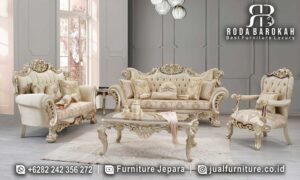 Set Sofa Tamu Mewah Ukir Portofino Antik Elegan FS1188 menghidupkan nuansa klasik Eropa dengan rangka kayu jati berkualitas serta ukiran halus yang elegan.