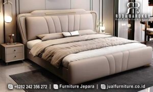 Set Tempat Tidur Mewah Modern Venesia Anti Rayap FS1216 hadir dengan rangka kayu jati berfinishing doff dan busa pengerasan, menawarkan elegan dan penyimpanan praktis.