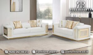 Sofa Tamu Mewah Modern Maestro Relief Detail FS1137 hadir dengan rangka kayu jati dan busa density tinggi, memberi kenyamanan elegan dan gaya minimalis modern.