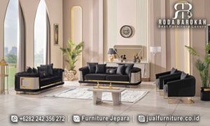 Sofa Tamu Mewah Stainless Tuscany Nyaman Digunakan FS1114 hadir dengan rangka besi hollow dan kain bludru elegan, sempurna untuk ruang tamu modern Anda.