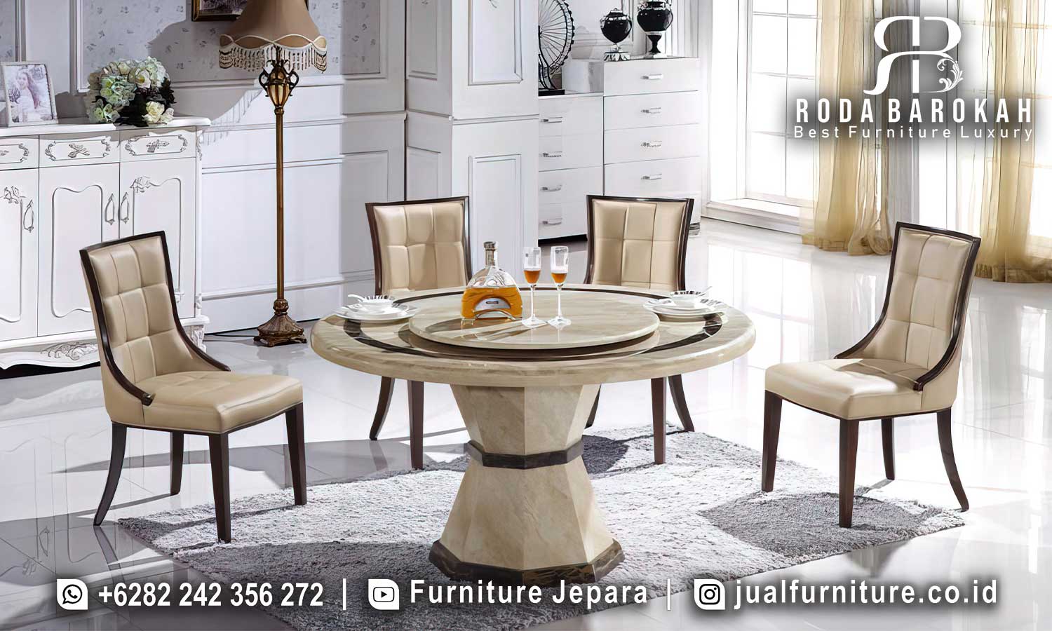 Jual Meja Makan Bundar Bergamo Desain Berkarakter FS1338, hadir dengan kayu jati doff dan fitur putar yang elegan, sempurna untuk dekorasi minimalis modern Anda.