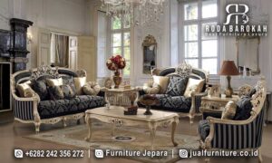 Jual Sofa Tamu Klasik Padova Buatan Jepara FS1438 dengan rangka kayu jati finishing lacquer emas dan busa berkualitas tinggi, sempurna untuk ruang tamu elegan Anda.