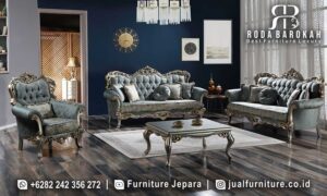 Jual Sofa Tamu Mewah Klasik Florence Anti Rayap FS1284, terbuat dari kayu jati dengan ornamen ukiran elegan dan finishing emas, sempurna untuk ruang tamu Anda.