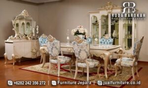 Meja Makan Eropa Mewah Palermo Stabil Kokoh FS1349 hadir dengan rangka kayu jati dan finishing cat duco putih, menggabungkan keanggunan klasik dan kemewahan modern.