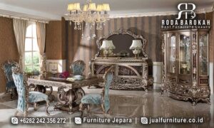 Meja Makan Mewah Classico Awet Digunakan FS1301, terbuat dari kayu jati dengan finishing gold dan ornamen ukiran, sempurna untuk nuansa elegan di rumah Anda.