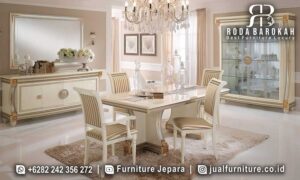 Meja Makan Mewah Modern Versailles Anti Lembab FS1417 terbuat dari kayu jati dengan finishing doff, menghadirkan nuansa elegan dan tahan lama untuk rumah Anda.