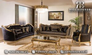 Sofa Tamu Mewah Prestige Ukiran Jepara FS1377, terbuat dari kayu jati dengan finishing gold doff dan kain bludru berkualitas, sempurna untuk ruang tamu elegan Anda.