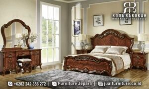 Tempat Tidur Natural Jati Bergamo Produk Bergaransi FS1348 hadir dengan kayu jati berfinishing lac dan ornamen ukiran, menjadikan tidur Anda lebih elegan dan nyaman.