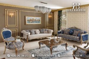 Set sofa tamu ukir mewah FS1500 lengkap dengan sofa krem tufting, sofa biru navy motif, single chair motif floral, dan meja tamu ukir top marmer bertumpuk.